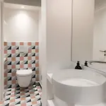 Nid Sous Les Toits, Studio Proche Louvre